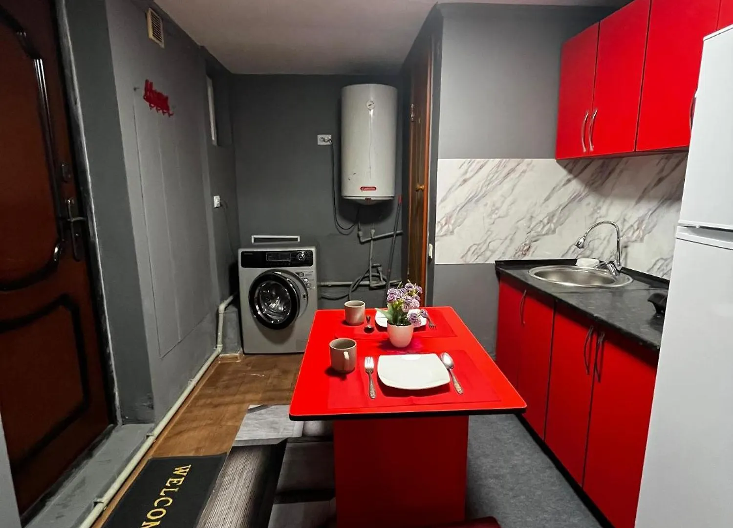 Отдельностящий, Маленький И Уютный Домик Apartment Almaty